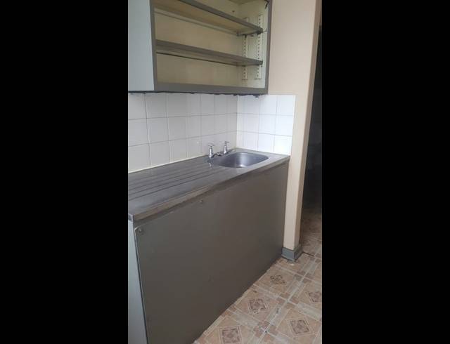 1 BEDROOM PROPERTY TO RENT IN SPRINGS CENTRAL